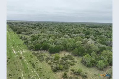 10772 State Highway 111, Edna, TX 77957 - Photo 18