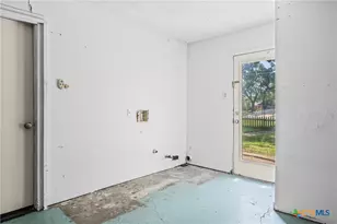 2303 N 15th St, Temple, TX 76501 - Photo 38