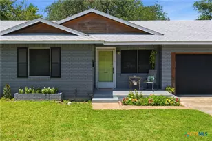 1406 N Penelope St, Belton, TX 76513 - Photo 1