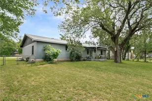 1406 N Penelope St, Belton, TX 76513 - Photo 26