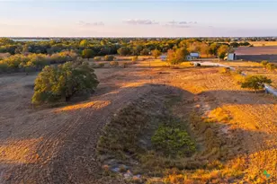 645 Old Luling Rd, Lockhart, TX 78644 - Photo 8