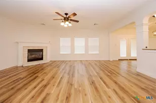 303 Crowfoot Dr, Harker Heights, TX 76548 - Photo 20