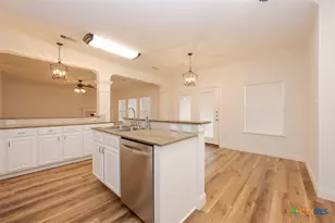 303 Crowfoot Dr, Harker Heights, TX 76548 - Photo 28