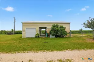 335 Co Rd 320, Edna, TX 77957 - Photo 42
