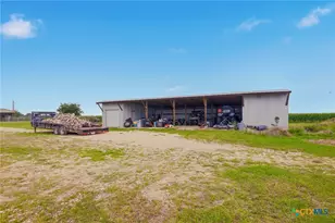 335 Co Rd 320, Edna, TX 77957 - Photo 44