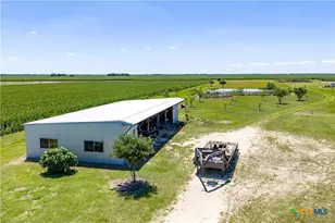 335 Co Rd 320, Edna, TX 77957 - Photo 32