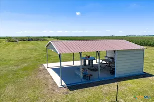 335 Co Rd 320, Edna, TX 77957 - Photo 34
