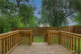 455 S Hackberry Ave, New Braunfels, TX 78130 - Photo 26