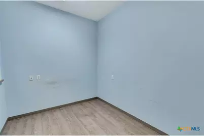 2112 N Navarro Street #A, Victoria, TX 77901 - Photo 10