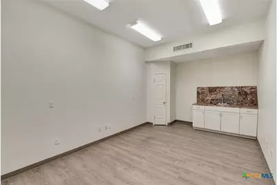 2112 N Navarro Street #A, Victoria, TX 77901 - Photo 16