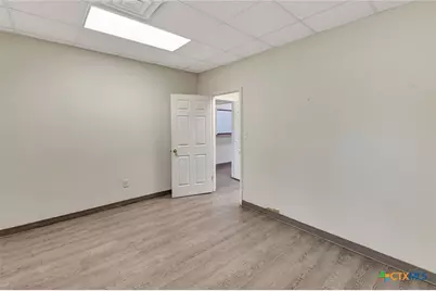 2112 N Navarro Street #A, Victoria, TX 77901 - Photo 28