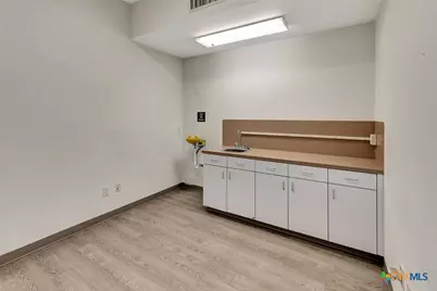 2112 N Navarro Street, Victoria, TX 77901 - Photo 18