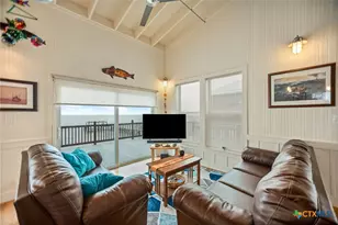 1385 N Ocean Dr, Port Lavaca, TX 77979 - Photo 14