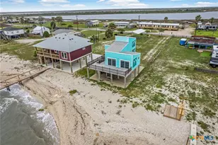 1385 N Ocean Dr, Port Lavaca, TX 77979 - Photo 1