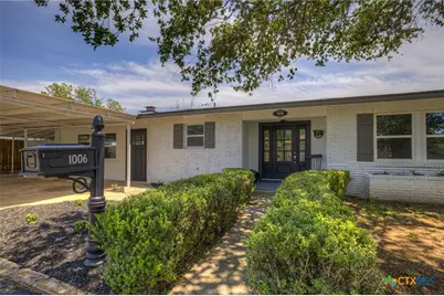 1006 Pecan Street, Floresville, TX 78114 - Photo 1