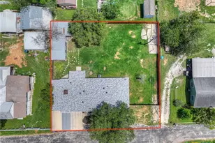 1006 Pecan St, Floresville, TX 78114 - Photo 38
