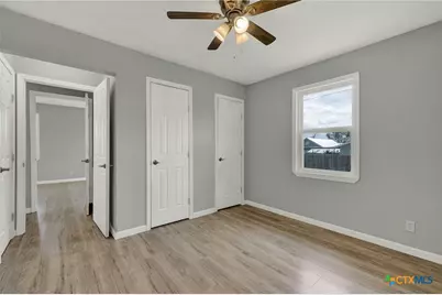 1006 Pecan Street, Floresville, TX 78114 - Photo 28