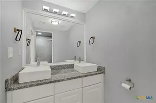 1006 Pecan St, Floresville, TX 78114 - Photo 20
