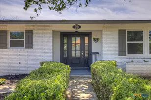 1006 Pecan St, Floresville, TX 78114 - Photo 30