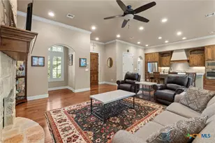 416 Williams Way, New Braunfels, TX 78130 - Photo 6