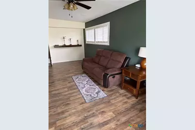 202 Bonham Street, Port Lavaca, TX 77979 - Photo 2
