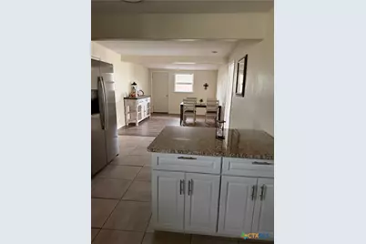 202 Bonham Street, Port Lavaca, TX 77979 - Photo 4
