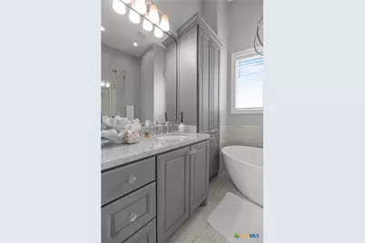146 Chavez Way, Port O'Connor, TX 77982 - Photo 22