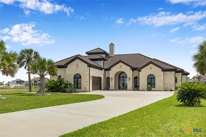 146 Chavez Way, Port O'Connor, TX 77982 - Photo 2