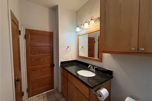 257 E Garza St, New Braunfels, TX 78130 - Photo 20