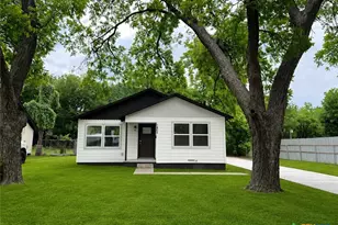 1405 S 39th St, Temple, TX 76504 - Photo 2