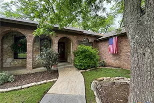 433 Las Brisas Blvd, Seguin, TX 78155 - Photo 2