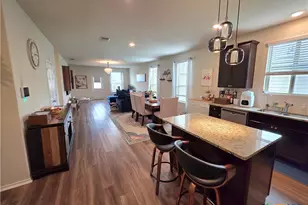 350 Bedford Falls Ln, Jarrell, TX 76537 - Photo 2