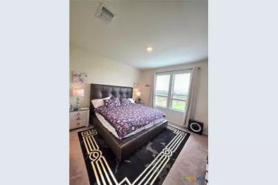 350 Bedford Falls Lane, Jarrell, TX 76537 - Photo 10