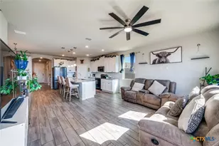 1390 Rios Bend Dr, New Braunfels, TX 78130 - Photo 8