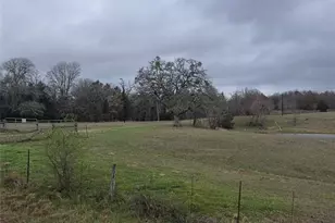 2699 Co Rd 258, Cameron, TX 76520 - Photo 2