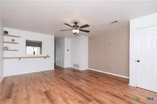 1213 Fox Creek Dr, Killeen, TX 76543 - Photo 2