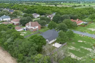 113 Las Brisas Blvd, Seguin, TX 78155 - Photo 36