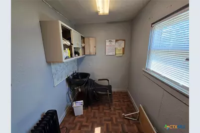 211 S 10th Street, Temple, TX 76501 - Photo 4
