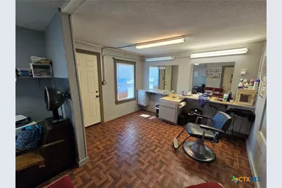 211 S 10th Street, Temple, TX 76501 - Photo 2