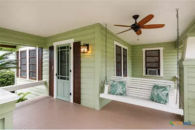 808 E Krezdorn Street, Seguin, TX 78155 - Photo 4