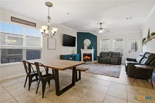 6321 Iris Run, New Braunfels, TX 78132 - Photo 6