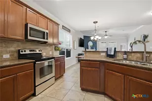 6321 Iris Run, New Braunfels, TX 78132 - Photo 10