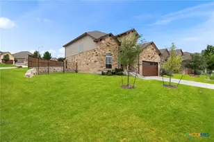274 Sigel Ave, New Braunfels, TX 78132 - Photo 4
