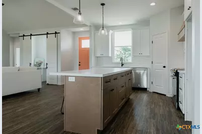 345 Honeycomb, Victoria, TX 77904 - Photo 6