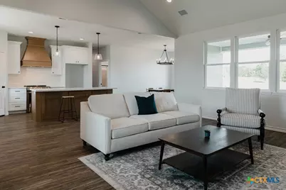 345 Honeycomb, Victoria, TX 77904 - Photo 8