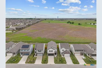 231 Enforcer Loop, Jarrell, TX 76537 - Photo 2