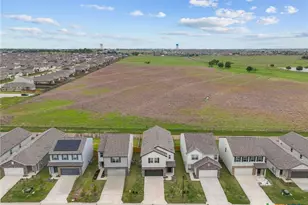 231 Enforcer Loop, Jarrell, TX 76537 - Photo 2