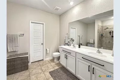 1906 Reserve Way, New Braunfels, TX 78130 - Photo 14