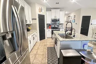 1906 Reserve Wy, New Braunfels, TX 78130 - Photo 4