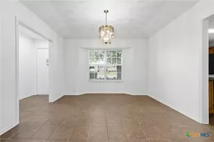 810 Courtney Ln, Copperas Cove, TX 76522 - Photo 8